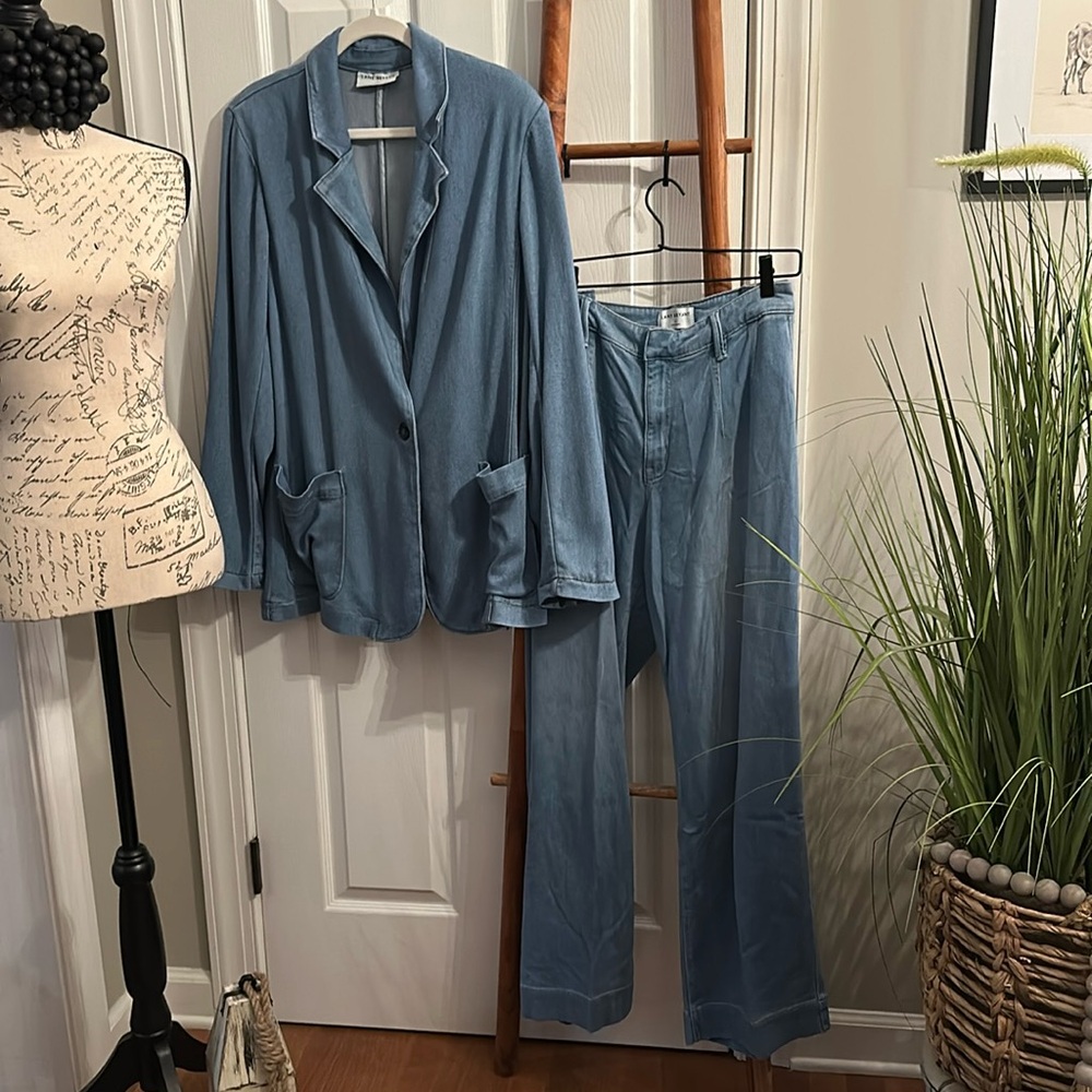 Lane Bryant Denim (Cotton) Blazer AND Wide Leg Jeans. Blazer 20W, Pants 18W